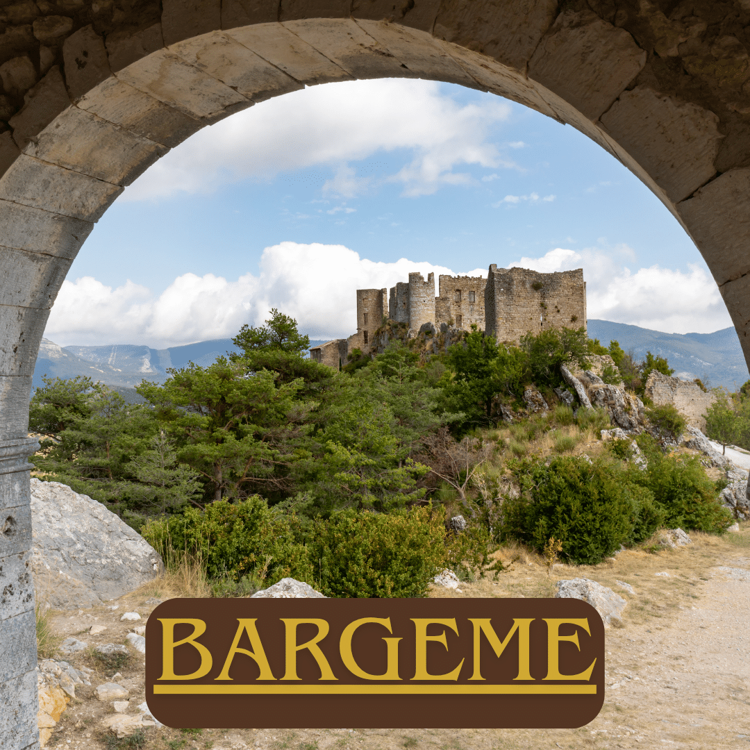 Bargème est un petit bijou perché dans les Alpes-de-Haute-Provence, mais rattaché au Var, dans la région Provence-Alpes Côte d’Azur.